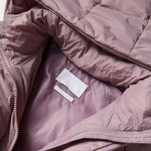Chaqueta Acolchada para Niñas con Color Personalizado de Alta Calidad e Impresión de Logotipo, Chaqueta Larga Abrigada de Moda a Precio Económico OEM para Niñas 2026 - Product Image 6