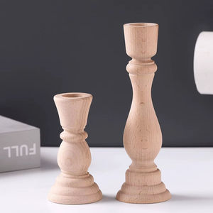Portavelas de Madera Hecho a Mano para Accesorios Artísticos del Hogar que Muestran la Artesanía y el Diseño Tradicionales - Product Image 1