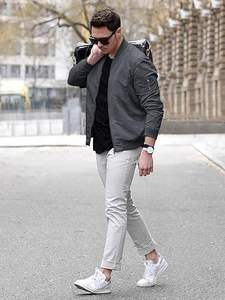 Chaqueta bomber ligera e impermeable con cuello levantado para hombre personalizada para Primavera/otoño/invierno bolsillo con cremallera ribete de piel de oveja de talla grande OEM - Product Image 5