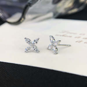 Pendientes de Diamante Cultivado en Laboratorio con Corte Marquise y Forma de Flor, Color EF, Claridad VS, 0.80ctw - Product Image 4