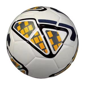 Ballons de football de qualité supérieure, légers, durables, taille professionnelle, doux, cousus à la machine, pour équipes sportives, extérieur, avec logo personnalisé, Pakistan - Product Image 3