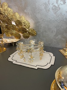 แท่นวางช็อคโกแลตออกแบบลายดอกไม้พร้อมแท่นวางช็อคโกแลตขัดเงาสีทองสำหรับเสิร์ฟช็อคโกแลตและของหวานที่เสิร์ฟบนโต๊ะ - Product Image 3