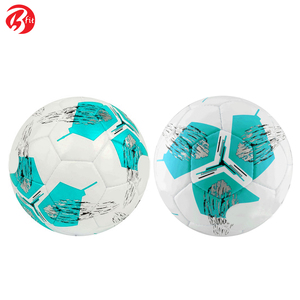 Balón de fútbol ligero entrenamiento deportivo PU tamaño oficial 4 5 balón de fútbol para jugar adultos Pu balones de fútbol - Product Image 6