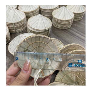 Mini chapeau conique vietnamien Non La avec cordon, petit chapeau fait à la main pour la décoration de la maison et souvenir - Product Image 1
