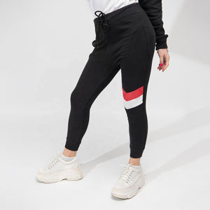 Ensemble de survêtement personnalisé pour femme, sweat à capuche et pantalon de jogging en molleton de coton, style athlétique, streetwear, vêtements de sport décontractés, fabrication OEM - Product Image 2
