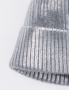 Bonnet unisexe ajustable style urbain avec broderie, tissu 100 % acrylique, options motifs floraux, pois, nœuds et camouflage - Product Image 3