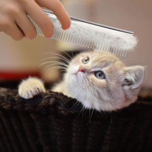 Herramientas de aseo para mascotas de acero inoxidable de lujo, peines para perros de varios colores para aplicación de gatos - Product Image 4