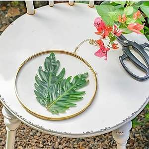 Nouveau cadre photo en laiton massif Antique verre transparent rond mini cadre photo suspendu à charnière fixé au mur pour le bureau et la décoration intérieure - Product Image 6