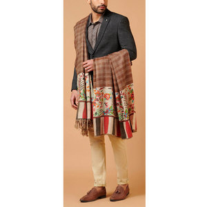 Châle en laine pour hommes avec logo personnalisé en usine fabriqué avec un style uni imprimé de haute qualité en différentes couleurs Vente en ligne - Product Image 1