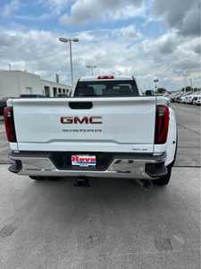 GMC Sierra 3500 HD 2025 Usada, Cabina Regular - Product Image 4