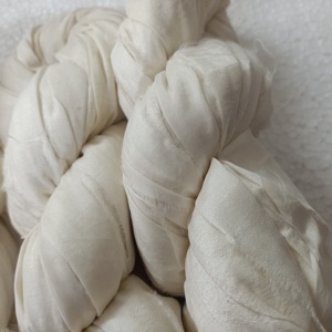 ริบบิ้นผ้าไหมส่าหรีรีไซเคิลสีขาวคุณภาพระดับพรีเมียมสั่งทำสำหรับงานถัก & มือสำหรับโครงการหัตถกรรมศิลปะสิ่งทอและย้อมสี - Product Image 4