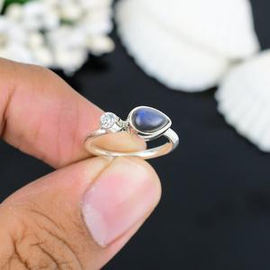 Anillo de labradorita y circón de plata, elegante anillo de apilamiento minimalista, regalo único para su joyería fina para uso diario - Product Image 1