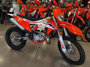 Nouvelle Moto EXC 2023-2024, 0 km, 6 vitesses, 300 cm³, Grade DIYS, Prise en charge OEM personnalisée, Garantie 3 ans - Product Image 1