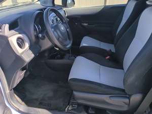 Toyota Yaris L Hatchback Diesel Essence Boîte Automatique d'Occasion 2014 - Product Image 3