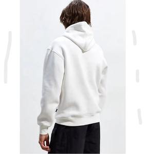 Sweat à capuche thermique personnalisé avec étiquettes personnalisées de grande taille en polaire de qualité supérieure avec broderie en chenille multicolore - Product Image 2