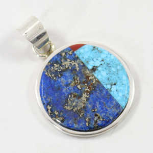 Pendentif en argent sterling avec incrustations de lapis, turquoise Kingman et rosarita - Product Image 2