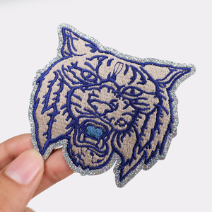 L'usine fournit directement des patchs Wildcats de broderie personnalisés fer sur animaux fer sur Patch Wildcats - Product Image 2