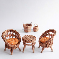Meilleures ventes Maison de poupée en rotin Meubles de poupée en rotin Meilleures ventes Chaises de poupée en rotin pour enfants Jouet dans la chambre d'enfant Fait à la main