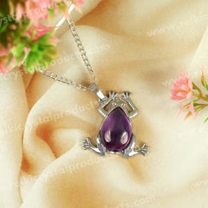 สร้อยคอจี้รูปกบคริสตัลธรรมชาติพร้อมโซ่โลหะ - Product Image 4