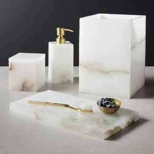 Ensemble de salle de bain 4 pièces en résine de luxe fait à la main d'Inde Modèle d'ange durable - Product Image 3