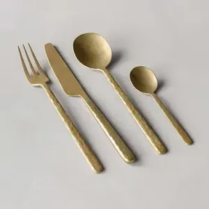 Juego de cubiertos de cocina dorados con esparcidor Cubiertos de acero inoxidable de diseño Perfecto para cubiertos de restaurante Hotel y elegancia - Product Image 2