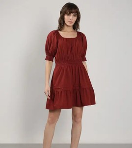 ชุดเดรสแขนสั้นผ้าโพลีเอสเตอร์/ เรยอนสำหรับผู้หญิงชุดเดรสแขนสั้นคอเหลี่ยมสำหรับใส่ไปปาร์ตี้ชายหาดชายหาด - Product Image 1