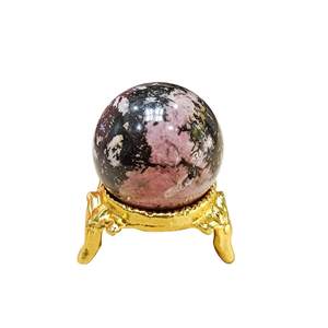 Vente en gros de belles boules de pierres précieuses féeriques en rhodonite et cristal naturel pour la décoration de la maison, la méditation, la métaphysique et polie - Product Image 1