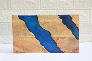 Tabla de cortar de resina de madera multiusos de alta calidad con base antideslizante para uso diario en la cocina disponible para la venta - Product Image 2