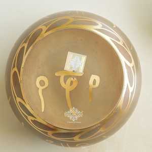 Cuenco Tibetano de Latón con Grabado de Buda, Metal Plateado y Pintado, con Logotipo de Hierro y Zinc para Oración - Product Image 4