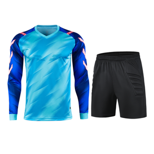 ชุดยูนิฟอร์มฟุตบอลแบบกำหนดเองคุณภาพสูงจากโรงงานผู้ผลิต (OEM) ระบายอากาศได้ดี กันลม กันฝุ่น ผลิตจากโพลีเอสเตอร์ 100% เสื้อฟุตบอลสำหรับกีฬาบินและกีฬาทั่วไป - Product Image 2