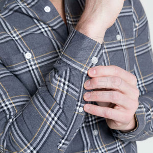 Nouvelle Arrivée Chemise en Flanelle pour Homme 100% Coton Premium à Manches Longues Boutonnée Unie Décontractée Tissu Doux Brossé Séchage Rapide Respirant - Product Image 6
