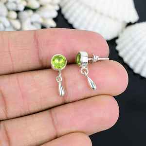 ต่างหูเพอริดอทสีเขียวเงินแท้ 925 ทำด้วยมือรูปทรงลูกแพร์อัญมณีเครื่องประดับสำหรับผู้หญิงสาวของขวัญปาร์ตี้สไตล์โบฮีเมียน - Product Image 3