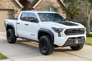 Toyota Tacoma TRD Off-Road Doble Cabina 4x4 2024 Usada y Confiable - Product Image 4