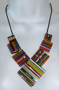 สร้อยคอทองเหลืองเรซินแฟชั่นสวยงามสวยงามปรับแต่งได้ออกแบบด้วยมือล่าสุดหรูหราสำหรับผู้หญิงคุณภาพสูงจากอินเดีย - Product Image 3