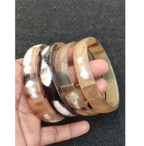 Bracelets en corne de buffle de qualité supérieure, finition polie, accessoires de mode pour femmes, vente en gros - Product Image 1