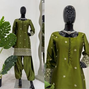 Traje Salwar Largo Bordado de Bollywood Indio Pakistaní, Salwar Kameez Étnico para Mujer, 100% Seda, Ropa Casual - Product Image 4
