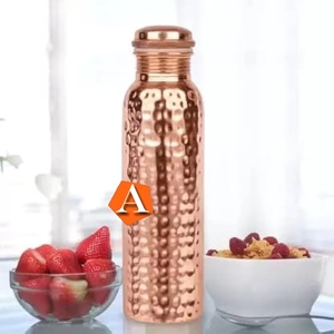 Botella de agua de cobre puro 100%, botella de agua de Yoga de cobre hecha a mano de 900 ml, botella de Metal para beber directamente para adultos de la India - Product Image 4