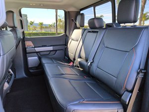 Ford Super Duty F-250 SRW LARIAT 2026 Usado en Buen Estado - Product Image 6