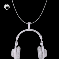 Pendentif Casque Audio Personnalisé en Argent 925 Plaqué Or, Sertie de Diamants Moissanite, Thème Musical Hip Hop DJ, Bijou Bling pour Homme, Idéal au Quotidien