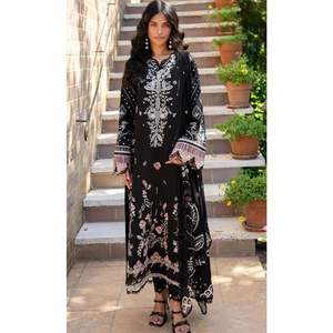 Élégant Neeta Création Rayon Salwar Kameez Ensemble Broderie complexe Design traditionnel pakistanais Fête extensible - Product Image 3