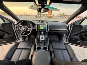 Nuevos Modelos para el Mercado Global 2017 Porsche Cayenne Edición Platinum LHD - Product Image 2