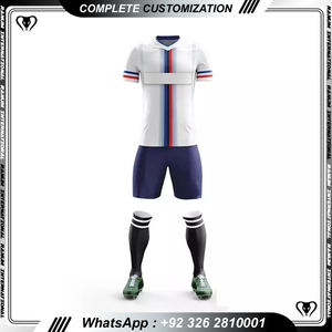 Uniformes de football à conception personnalisée en gros, impression par sublimation, vêtements de football, ensembles de maillots de football - Product Image 5
