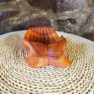 Cuenco de Oración de Madera Natural Hecho a Mano con Calidad de Exportación, con Símbolos Espirituales Tallados para Meditación, Disponible para Precio de Exportación - Product Image 2