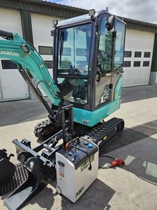 Compacto para Excavadora de Orugas SWE 20F de 800 kg para Motor Diésel con Alta Eficiencia e Hidráulica Auxiliar - Product Image 3