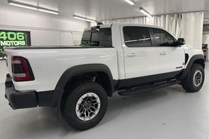 รถแรม 1500 TRX ปี 2021 มือสอง สภาพดี พร้อมเครื่องยนต์ V8 แบบ Twincharged ที่ปรับปรุงใหม่ - Product Image 2