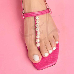 Sandales pour femmes de qualité supérieure fabriquées au Pakistan, nouvelle collection, imprimées, antidérapantes, résistantes, personnalisables, design tendance - Product Image 4