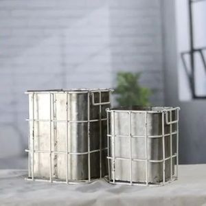 <b>Long</b> lasting metal galvanized <b>planter</b> made for outdoor plant display featuring tough corrosion resistant build - Product Image 1