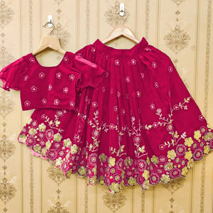 Shoryam Lehenga Choli Bordado de Moda para Niñas |   Colección Étnica Festiva Más Vendida |   Calidad de Exportación al por Mayor - Product Image 1