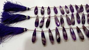 Amatista natural bio forma de lágrima Briolette 8x25mm cuentas de piedras preciosas vendidas por hebra 8 pulgadas de largo cuentas de gran calidad - Product Image 4