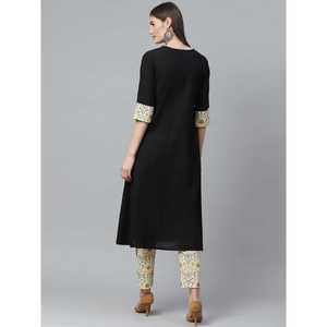 ชุดกางเกงผ้าฝ้ายพิมพ์ลาย kurta และ Ikat สีดำสำหรับผู้หญิง - Product Image 3